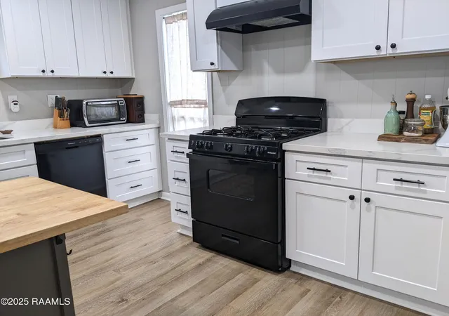 Photo 4 of Single family home for sale at 400 Aimee Dr, Carencro, LA 70520 | MLS# 2600008062 | Listing updated on 2026-08-28