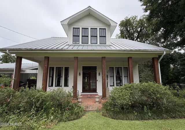 Photo 1 of Single family home for sale at 140 Arlington Dr, Lafayette, LA 70503 | MLS# 2500004753 | Listing updated on 2026-08-09