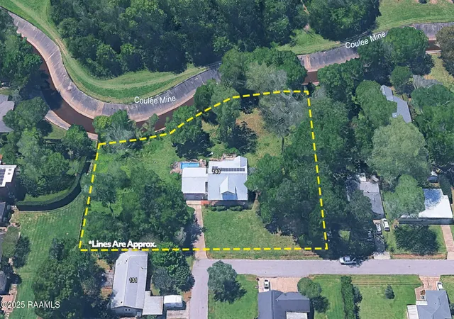 Photo 3 of Single family home for sale at 140 Arlington Dr, Lafayette, LA 70503 | MLS# 2500004753 | Listing updated on 2026-08-09