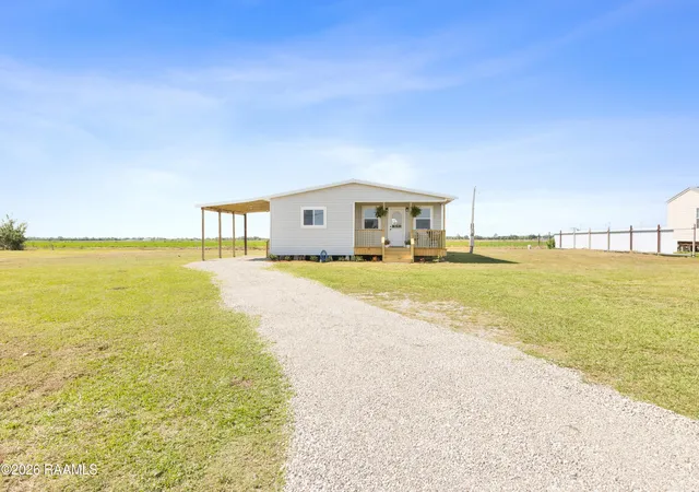 Homes for sale in Kaplan, LA | 516 Cheneau Rd, Kaplan, LA 70548 | MLS# 2600003967