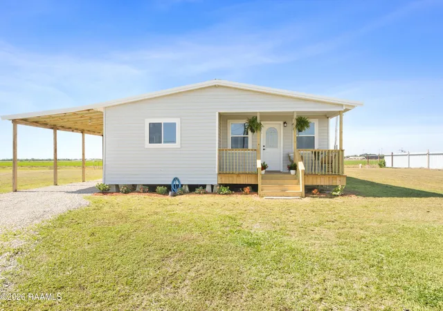 Homes for sale in Kaplan, LA | 516 Cheneau Rd, Kaplan, LA 70548 | MLS# 2600003967