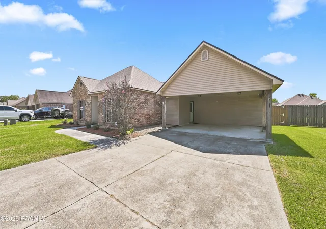 Photo 3 of Single family home for sale at 202 Landsdowne Wy, Carencro, LA 70520 | MLS# 2600008077 | Listing updated on 2026-08-28