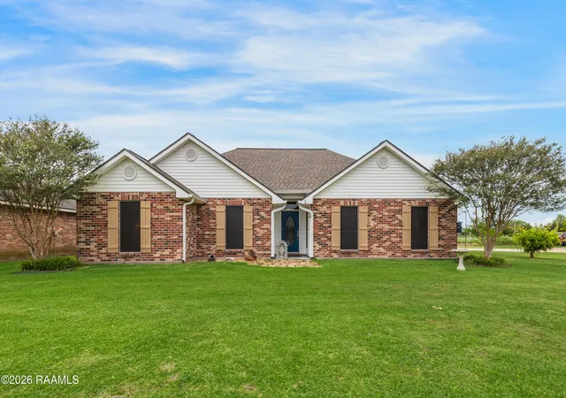 Homes for sale in New Iberia, LA | 813 Bonnet St, New Iberia, LA 70563 | MLS# 2600003145
