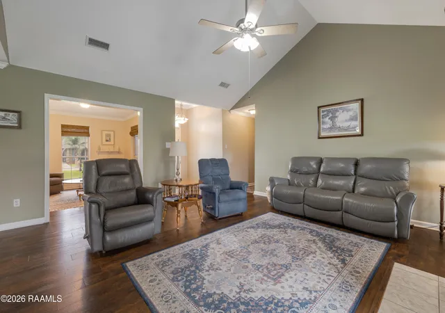 Homes for sale in New Iberia, LA | 813 Bonnet St, New Iberia, LA 70563 | MLS# 2600003145