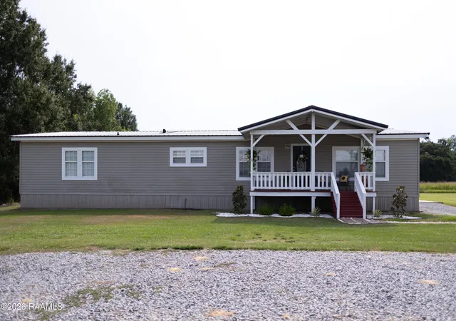 2nd image of 2594 Grand Point Hwy, Breaux Bridge, LA 70517 | MLS# 2600007714