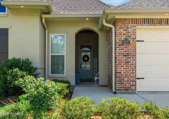 Photo 3 of Single family home for sale at 617 Easy Rock Landing Dr, Broussard, LA 70518 | MLS# 2600007641 | Listing updated on 2026-09-14
