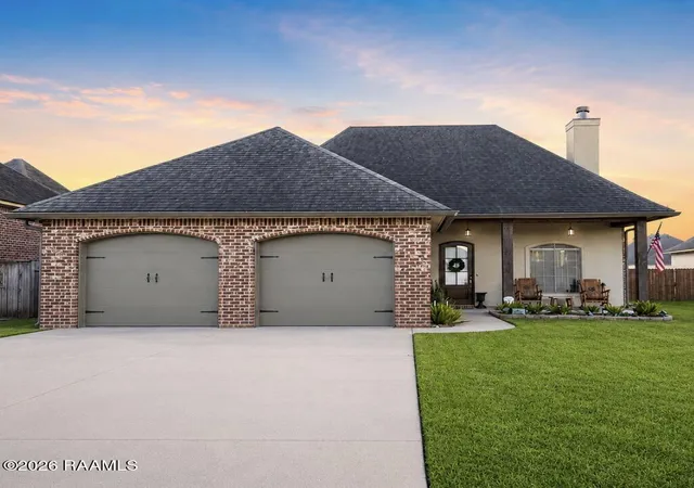 Homes for sale in Lafayette, LA | 106 Hazy River Wy, Lafayette, LA 70508 | MLS# 2600006263