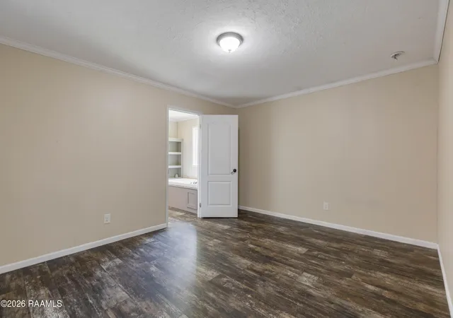 Photo 3 of Manufactured home for sale at 1015 Saint Anthony Ln, Saint Martinville, LA 70582 | MLS# 2600004713 | Listing updated on 2026-05-28