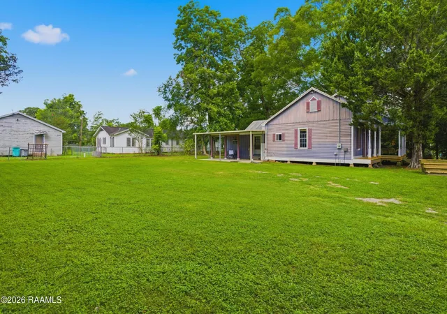 Homes for sale in Washington, LA | 310 E Dupre St, Washington, LA 70589 | MLS# 2600004824