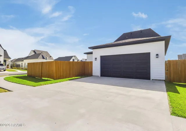 41st image of 100 Travellers Palm Way, Youngsville, LA 70592 | MLS# 2500003508