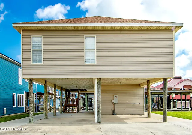 Photo 2 of Single family home for sale at 104 Trout Ct, Dulac, LA 70353 | MLS# 2600002449 | Listing updated on 2026-07-16