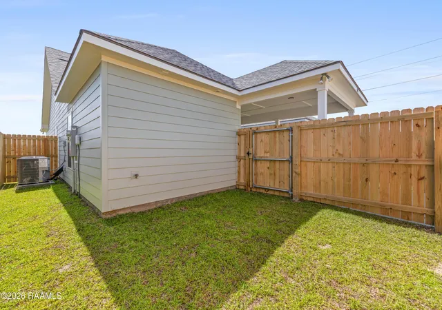 Photo 3 of Single family home for sale at 103 Foxglove Ln, Youngsville, LA 70592 | MLS# 2600002471 | Listing updated on 2026-09-10