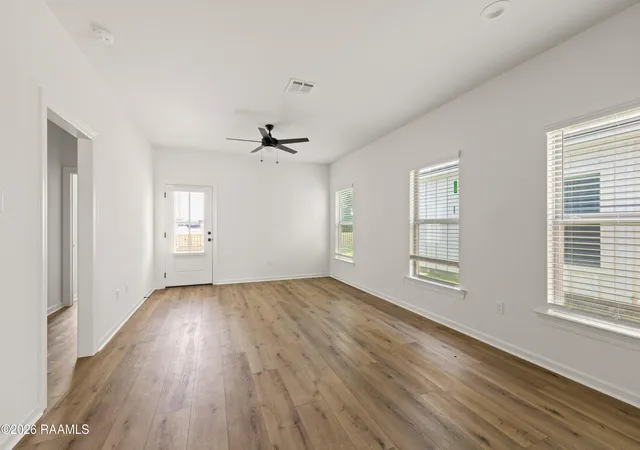 Photo 4 of Single family home for sale at 103 Foxglove Ln, Youngsville, LA 70592 | MLS# 2600002471 | Listing updated on 2026-09-10