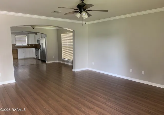 Photo 3 of Sale Pending at 410 Comn Pointes Dr, Lafayette, LA 70507 | MLS# 2600004531 | Listing updated on 2026-09-08