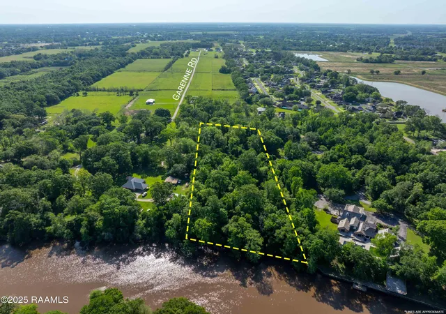 3rd image of 500 Blk Garenne Rd #A, Lafayette, LA 70508 | MLS# 2500001941