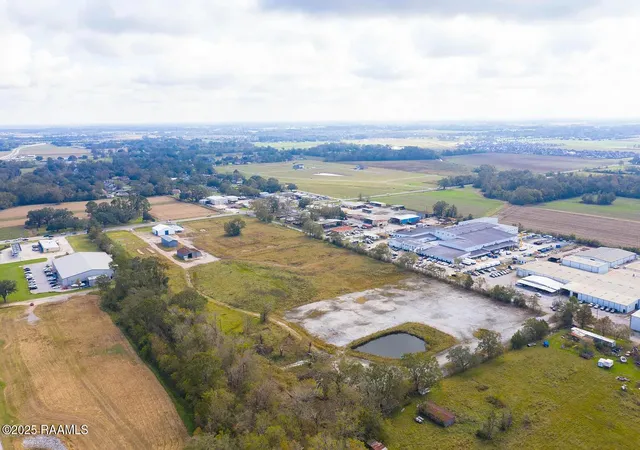 Photo 1 of Land for sale at 1710 Youngsville Hwy, Youngsville, LA 70592 | MLS# 2500000321 | Listing updated on 2026-08-25