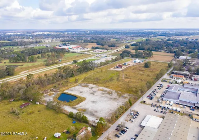 Photo 2 of Land for sale at 1710 Youngsville Hwy, Youngsville, LA 70592 | MLS# 2500000321 | Listing updated on 2026-08-25
