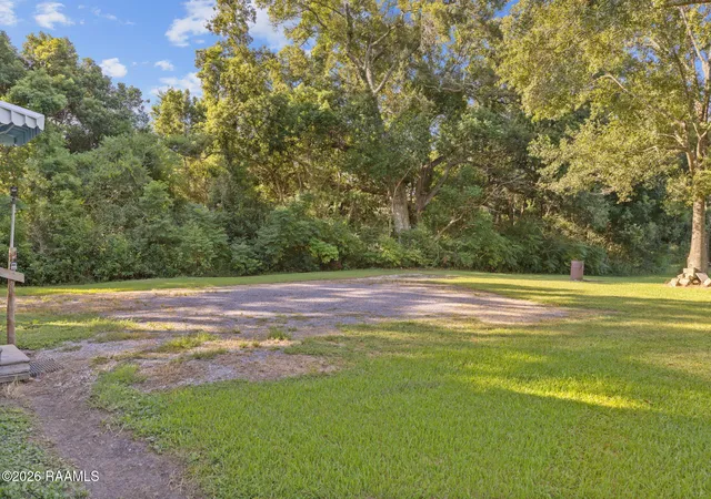 Photo 28 of Single family home for sale at 11810 Old Jeanerette Rd, Jeanerette, LA 70544 | MLS# 2600007743 | Listing updated on 2026-09-10