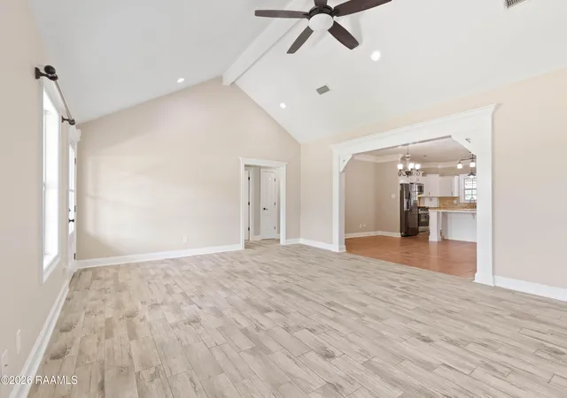 Photo 4 of Sale Pending at 2000 Squirrel Run Dr, New Iberia, LA 70560 | MLS# 2600006772 | Listing updated on 2026-10-02
