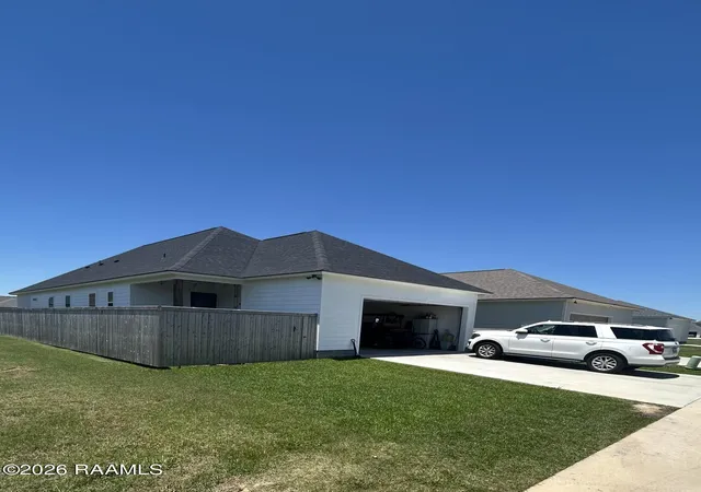 Homes for sale in Scott, LA | 211 Keystone St, Scott, LA 70583 | MLS# 2600004601