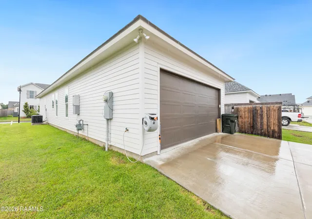 3rd image of 206 Oak Village Dr, Scott, LA 70583 | MLS# 2600004726