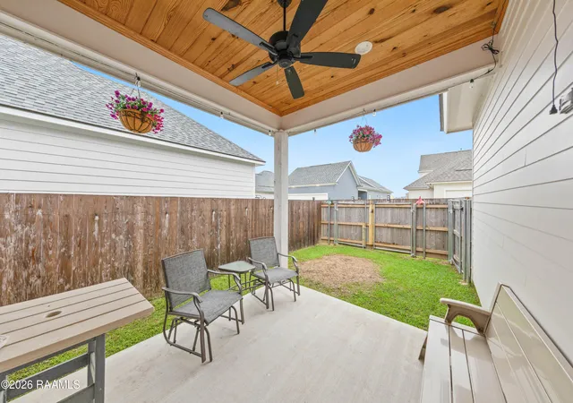 5th image of 206 Oak Village Dr, Scott, LA 70583 | MLS# 2600004726