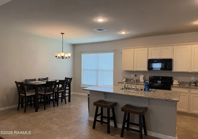 5th image of 206 Gray Birch Loop, Youngsville, LA 70592 | MLS# 2600006493