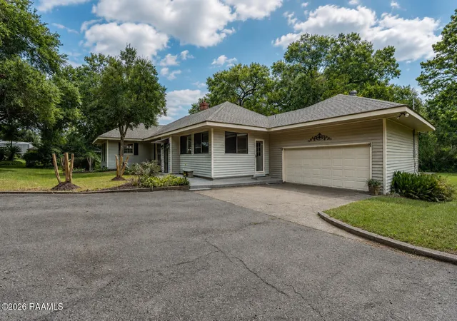 image of 1820 Alonzo St, Opelousas, LA 70570 | MLS# 2600006817