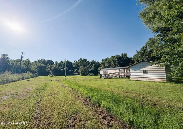 2nd image of 1112 Weatherford Dr, Breaux Bridge, LA 70517 | MLS# 2600006380