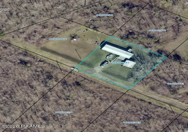 3rd image of 1112 Weatherford Dr, Breaux Bridge, LA 70517 | MLS# 2600006380