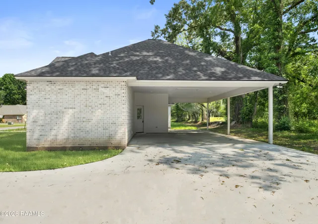 3rd image of 1017 Timber Trails Rd, Breaux Bridge, LA 70517 | MLS# 2600004144