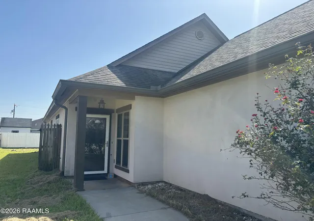 Photo 3 of Single family home for sale at 900 Russo Rd, New Iberia, LA 70563 | MLS# 2600006595 | Listing updated on 2026-08-29