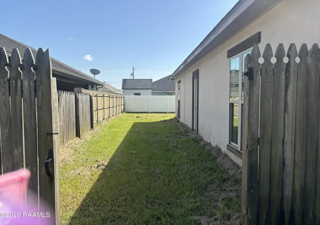 Photo 3 of Single family home for sale at 900 Russo Rd, New Iberia, LA 70563 | MLS# 2600006595 | Listing updated on 2026-08-29