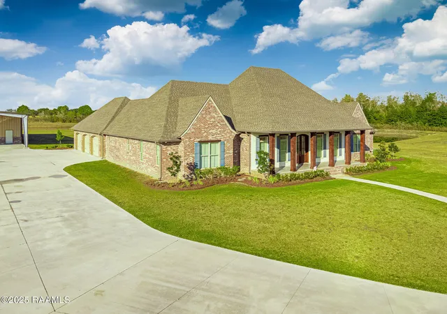 3rd image of 234 Cypress Bend Rd, Scott, LA 70583 | MLS# 2500005926