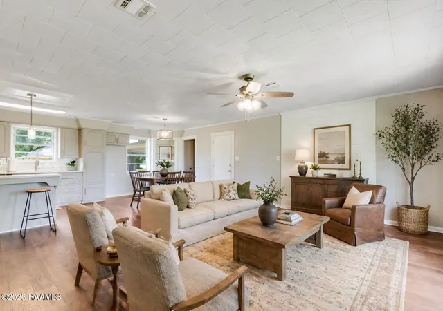 Homes for sale in New Iberia, LA | 108 Belmont Rd, New Iberia, LA 70563 | MLS# 2600003118