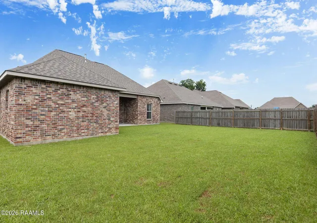 Homes for sale in Broussard, LA | 105 Lillian St, Broussard, LA 70518 | MLS# 2600006063