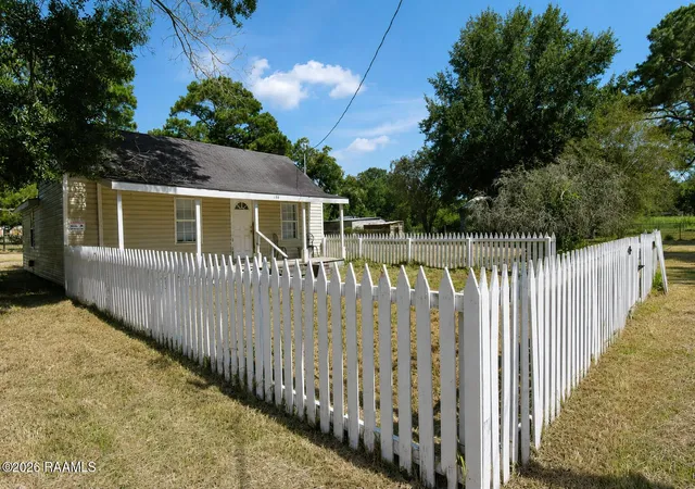 Photo 1 of Single family home for sale at 156 Oak Rd, Church Point, LA 70525 | MLS# 2600006942 | Listing updated on 2026-08-25