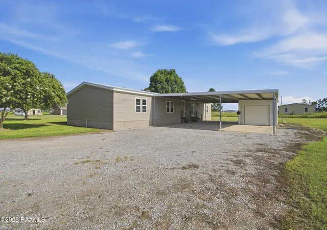 Photo 2 of Manufactured home for sale at 141 Belgium Rd, Crowley, LA 70526 | MLS# 2600006699 | Listing updated on 2026-09-09