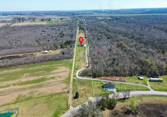 Homes for sale in St. Martinville, LA | 1455 Cypress Island Hwy, St. Martinville, LA 70582 | MLS# 2600001655