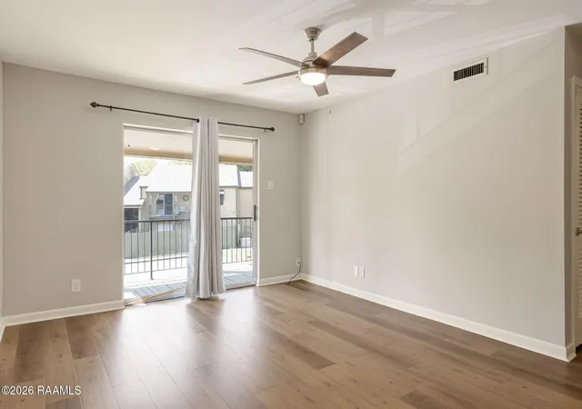 3rd image of 220 Doucet Rd #209b, Lafayette, LA 70503 | MLS# 2600002334