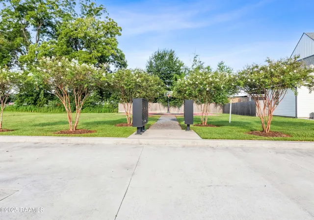 46th image of 102 Wishing Well Dr, Broussard, LA 70518 | MLS# 2500005476