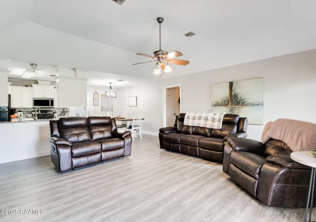 Photo 3 of Single family home for sale at 1064 Oleus Champagne Sr Rd, Saint Martinville, LA 70582 | MLS# 2500004259 | Listing updated on 2026-09-22