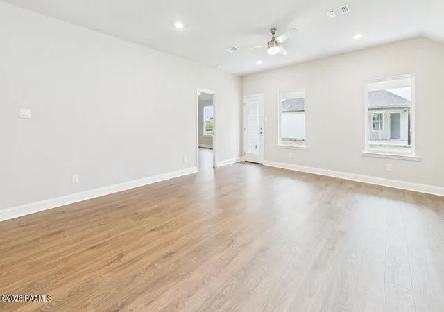 Photo 3 of Single family home for sale at 120 Yonkers Dr, Lafayette, LA 70507 | MLS# 2600007988 | Listing updated on 2026-08-26