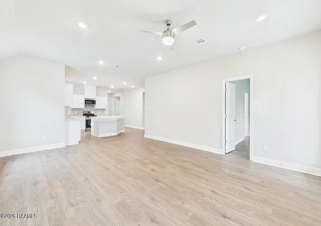 Photo 3 of Single family home for sale at 120 Yonkers Dr, Lafayette, LA 70507 | MLS# 2600007988 | Listing updated on 2026-08-26