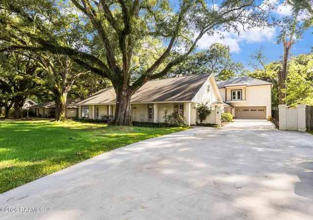 Photo 2 of Sale Pending at 320 Lippi Blvd, Lafayette, LA 70508 | MLS# 2600007725 | Listing updated on 2026-08-28