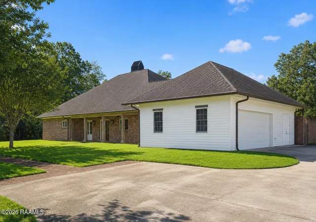 Photo 1 of Single family home for sale at 6021 Mermentau Dr, Youngsville, LA 70592 | MLS# 2600005101 | Listing updated on 2026-09-15