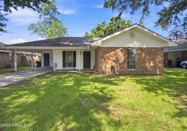 Photo 1 of Sale Pending at 130 Marietta Dr, Youngsville, LA 70592 | MLS# 2600008130 | Listing updated on 2026-09-02