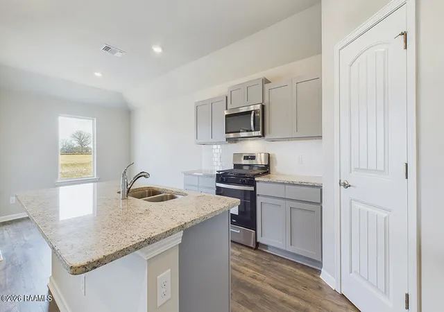 Photo 4 of Single family home for sale at 224 Crest Cvs Dr, Maurice, LA 70555 | MLS# 2600007706 | Listing updated on 2026-08-18
