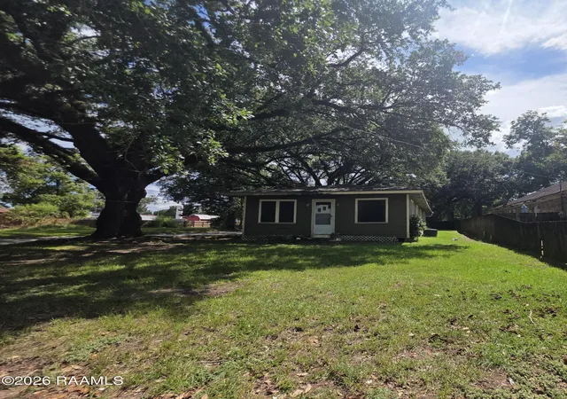 Photo 3 of Single family home for sale at 217 Laurel St, Lafayette, LA 70501 | MLS# 2600007464 | Listing updated on 2026-09-03