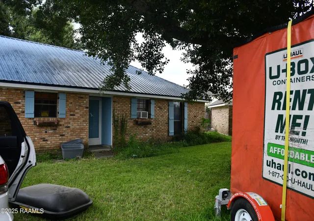 3rd image of 108 Seagull Cir, Lafayette, LA 70508 | MLS# 2500002602